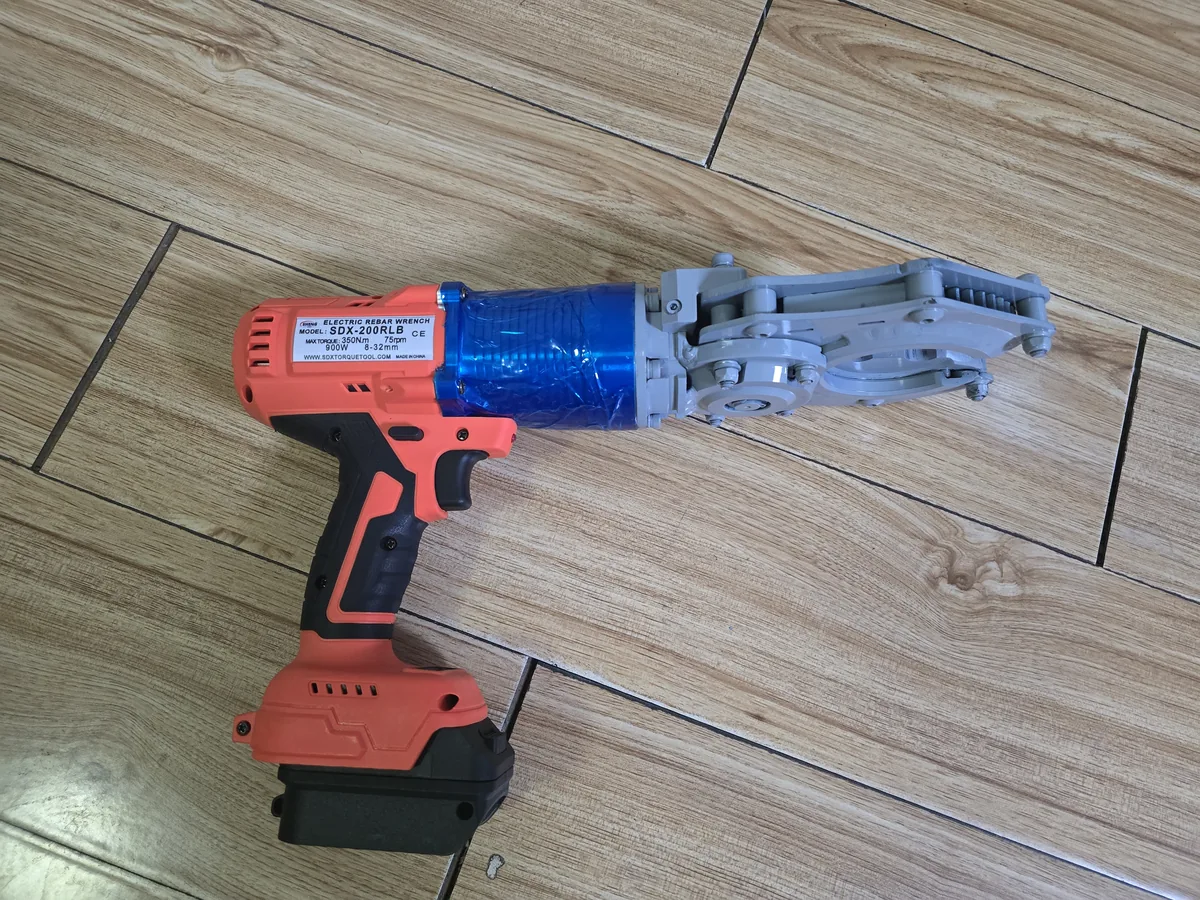 SDX-200RLB Electric Rebar Coupler Wrench with the model nameplate visible